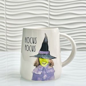 Rae Dunn HOCUS POCUS Mug🧙🏻